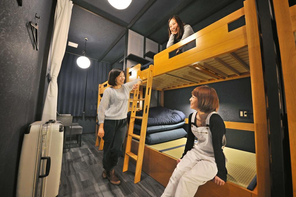 Khaosan World Namba Vandrarhem Osaka Exteriör bild